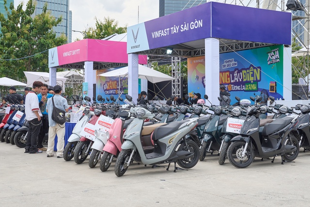 Hơn 406.000 xe m&aacute;y điện VinFast b&aacute;n trong năm 2025: Người Việt chuộng d&ograve;ng n&agrave;o? - Ảnh 3.