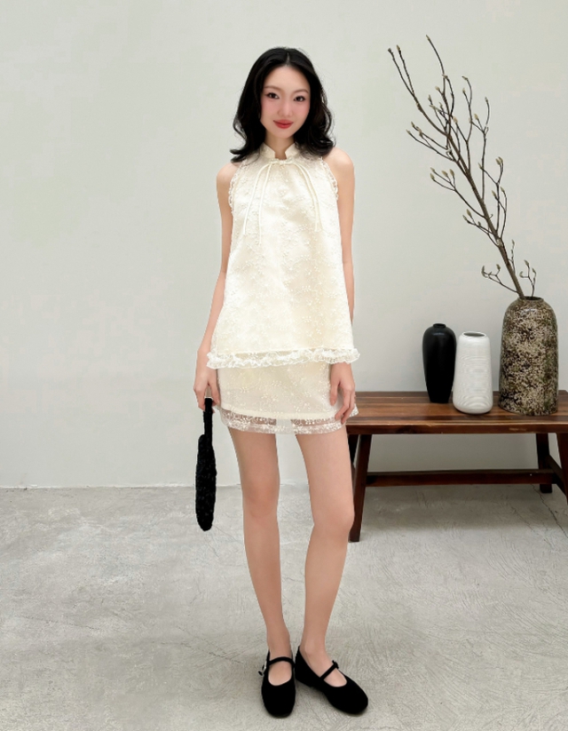 Vẻ đẹp kiêu kỳ cùng trang phục ren thêu hoa - Ảnh 8.