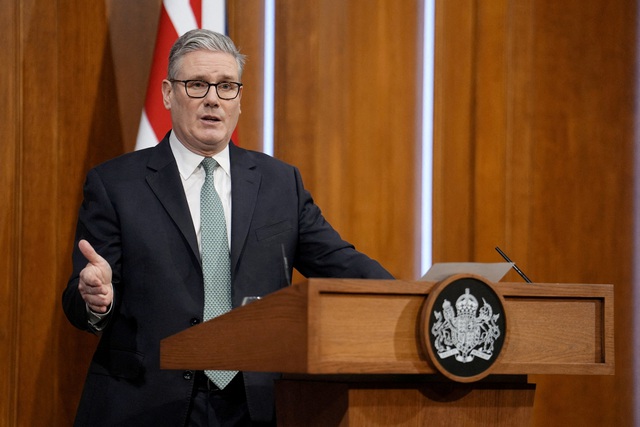 Thủ tướng Anh thăm Trung Quốc lần đầu trong 8 năm - Ảnh 1.