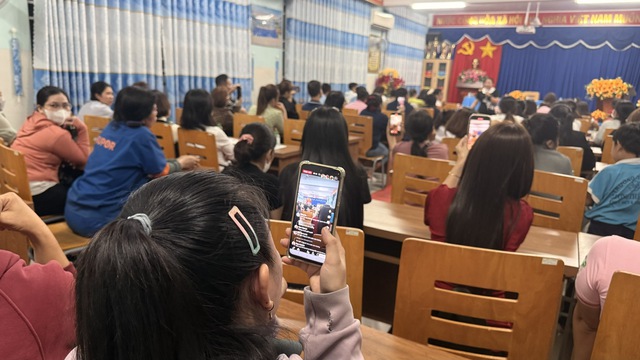 Vụ sườn heo k&eacute;m chất lượng v&agrave;o bếp ăn, phụ huynh y&ecirc;u cầu l&agrave;m r&otilde; - Ảnh 4.