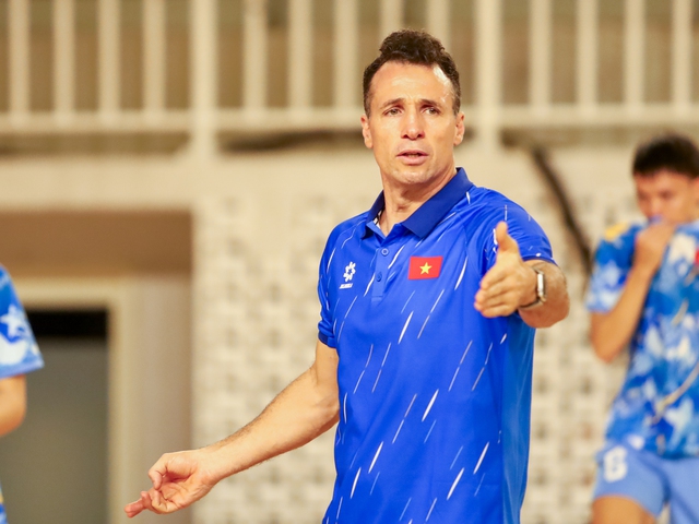 HLV Giustozzi n&oacute;i cực hay về trận thắng ngược Kuwait, futsal Việt Nam được khen ho&agrave;n hảo- Ảnh 1.