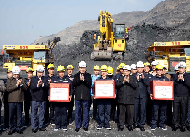 - Ảnh 2. - Ảnh 2.