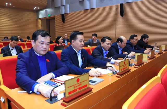 Miễn nhiệm chức Ủy vi&ecirc;n UBND TP.H&agrave; Nội đối với nguy&ecirc;n Gi&aacute;m đốc Sở KH-CN- Ảnh 1.