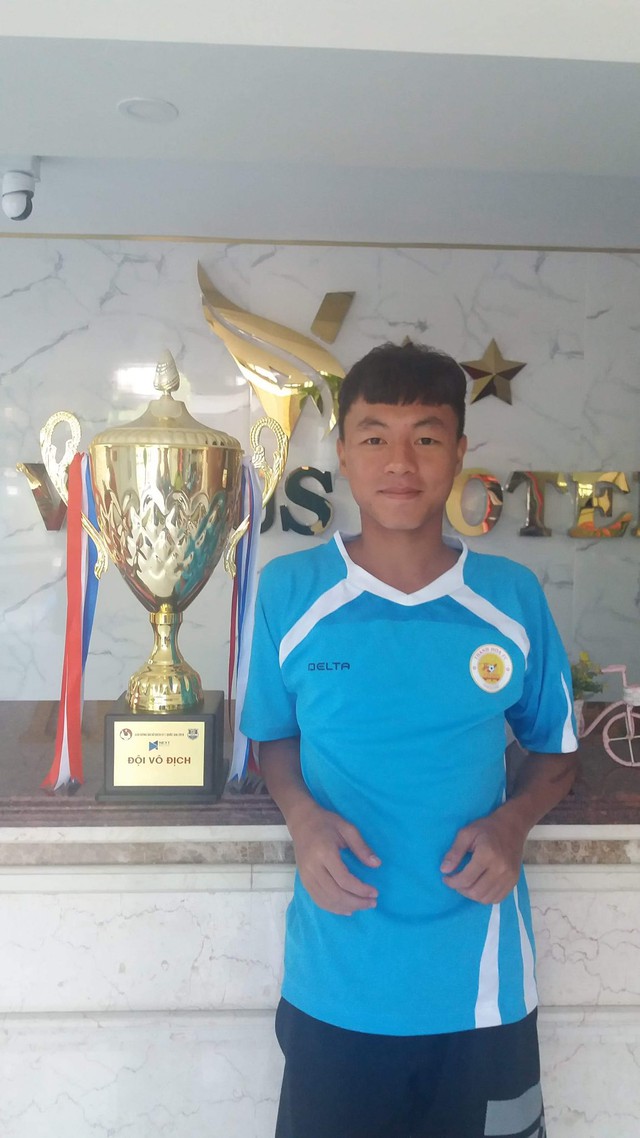 Sao U.23 Việt Nam Thái Sơn nói lời gan ruột khi chia tay CLB Thanh Hóa: 'Một phần thanh xuân của tôi'- Ảnh 2.
Thái Sơn bắt đầu sự nghiệp trong màu áo các đội trẻ CLB Thanh Hóa