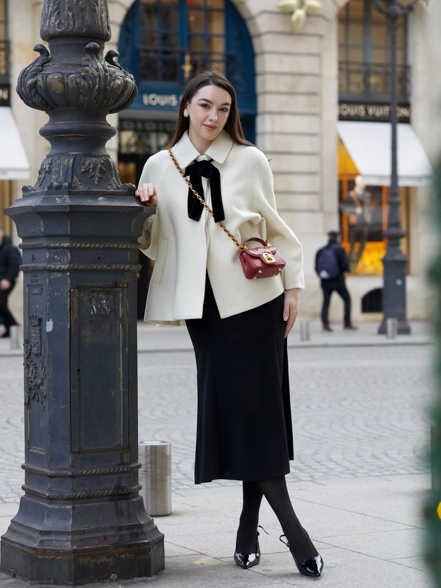 Phối áo khoác và váy dài - Ảnh 10.