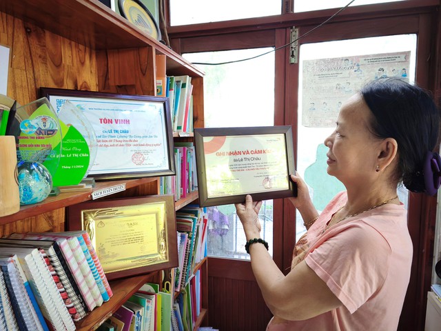 C&ocirc; gi&aacute;o l&agrave;ng biển m&ecirc; l&agrave;m việc thiện- Ảnh 2.