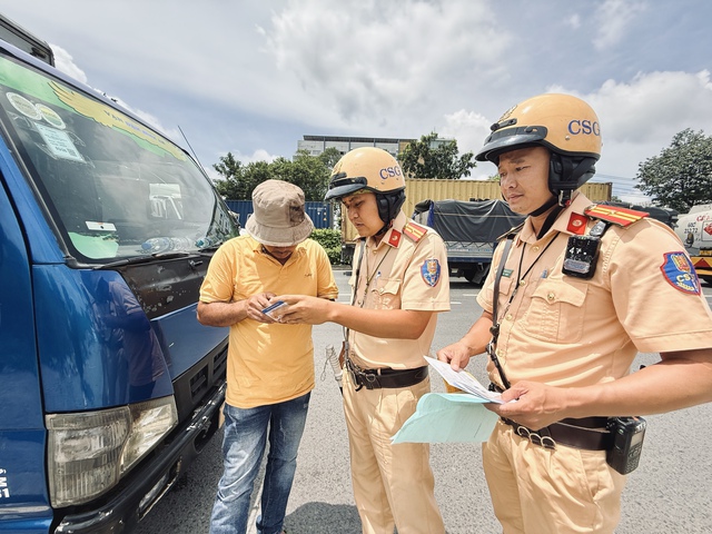 Biển số bị che khuất: Trường hợp nào không bị CSGT xử phạt?- Ảnh 3. Biển số bị che khuất: Trường hợp nào không bị CSGT xử phạt?- Ảnh 3.