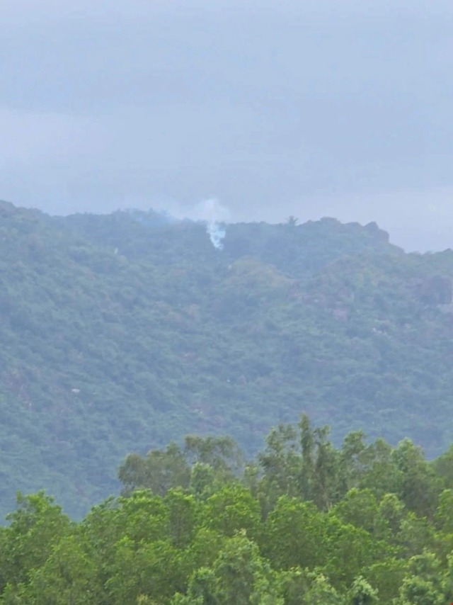 Bộ Quốc ph&ograve;ng th&ocirc;ng tin vụ m&aacute;y bay YAK-130 rơi tại Đắk Lắk - Ảnh 1.