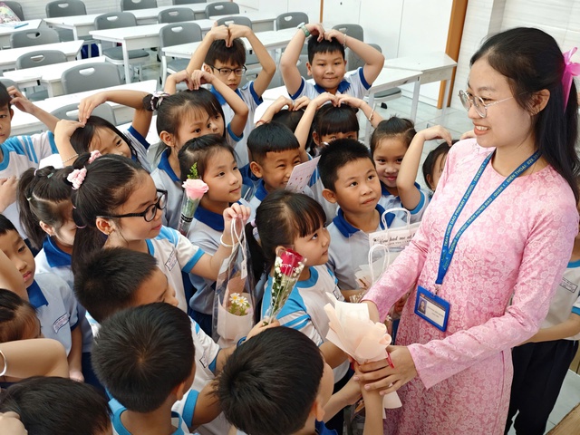 Tuyển sinh ĐH 2026: Xét học bạ kèm điều kiện, điều chỉnh điểm cộng - Ảnh 2.