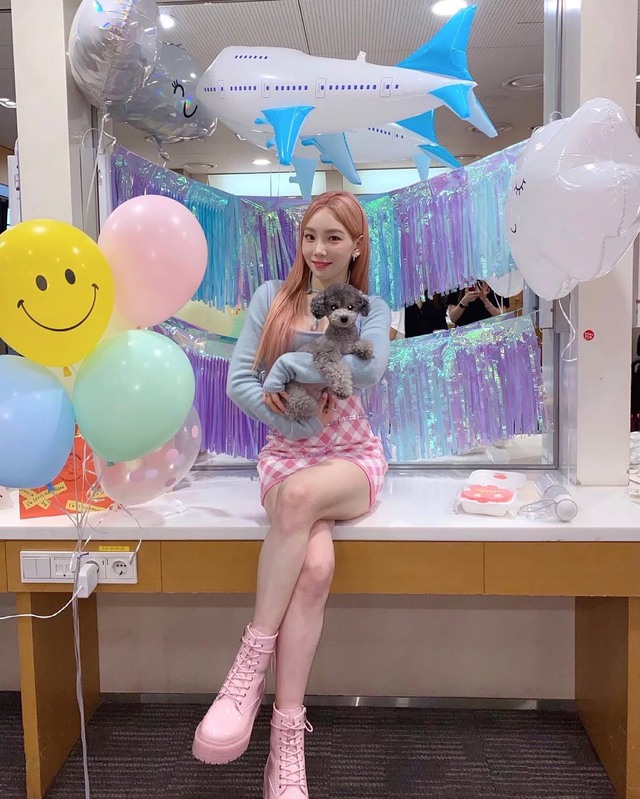 Đổi mới tủ đồ với trang phục họa tiết ô kim cương đầy phá cách - Ảnh 4.