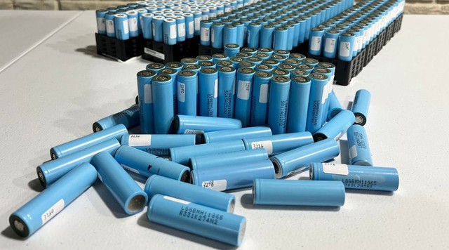 C&aacute;c nh&agrave; khoa học vừa t&igrave;m ra c&aacute;ch khiến pin Lithium-ion 'trẻ m&atilde;i kh&ocirc;ng gi&agrave;' - Ảnh 1.