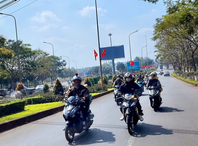 Chuẩn bị về qu&ecirc; đ&oacute;n tết bằng xe gắn m&aacute;y đừng bỏ qua những kinh nghiệm n&agrave;y... - Ảnh 1.