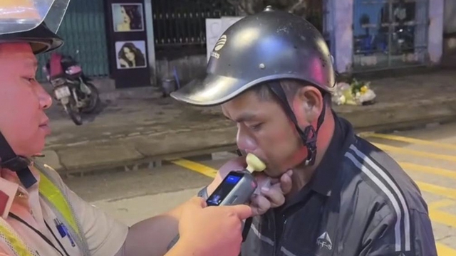 Bị xử phạt nồng độ cồn, người đàn ông quay lại trộm xe bị tạm giữ- Ảnh 2. Bị xử phạt nồng độ cồn, người đàn ông quay lại trộm xe bị tạm giữ- Ảnh 2.