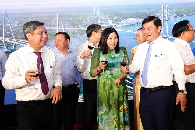 Báo Thanh Niên giữ tinh thần vượt khó như thế hệ mở đường- Ảnh 5. Báo Thanh Niên giữ tinh thần vượt khó như thế hệ mở đường- Ảnh 5.