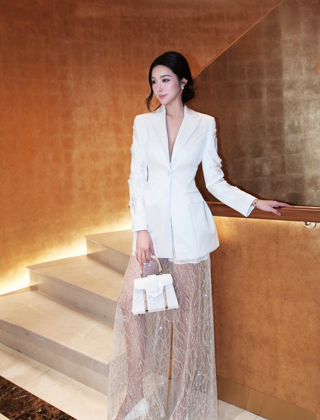 Màu trắng tinh khôi là gam màu thể hiện cho khí chất tinh tế - Ảnh 6.