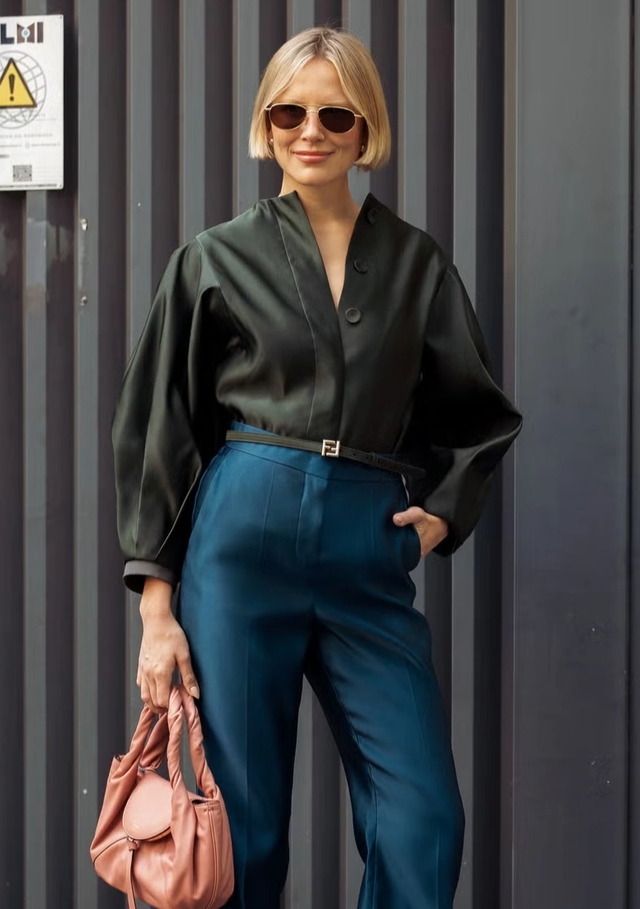 Váy cocktail, quần tây, giày cao gót...sự dung hòa giữa ban ngày và tiệc tối  - Ảnh 6.