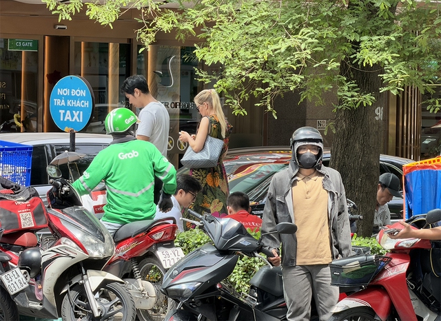 Thị trường giao đồ ăn nhanh tỉ USD: Tiện nhưng ai lợi?- Ảnh 2. Thị trường giao đồ ăn nhanh tỉ USD: Tiện nhưng ai lợi?- Ảnh 2.