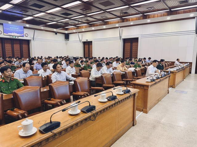 Quản l&yacute; vỉa h&egrave; sau s&aacute;p nhập: Mỗi nơi một kiểu, TP.HCM t&iacute;nh sửa quy định- Ảnh 1.