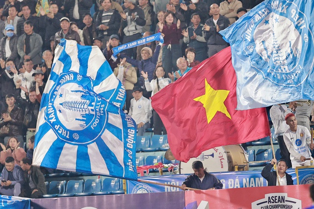 Xu&acirc;n Son ghi b&agrave;n b&ugrave;ng nổ, CLB Nam Định đ&aacute;nh bại Singapore: V&agrave;o b&aacute;n kết giải v&ocirc; địch CLB ASEAN- Ảnh 4.