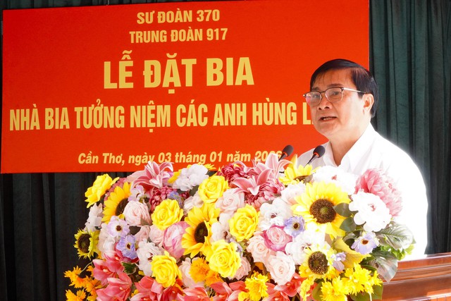 B&aacute;o Thanh Ni&ecirc;n dựng bia tưởng niệm 18 liệt sĩ tại Trung đo&agrave;n Kh&ocirc;ng qu&acirc;n 917- Ảnh 4.