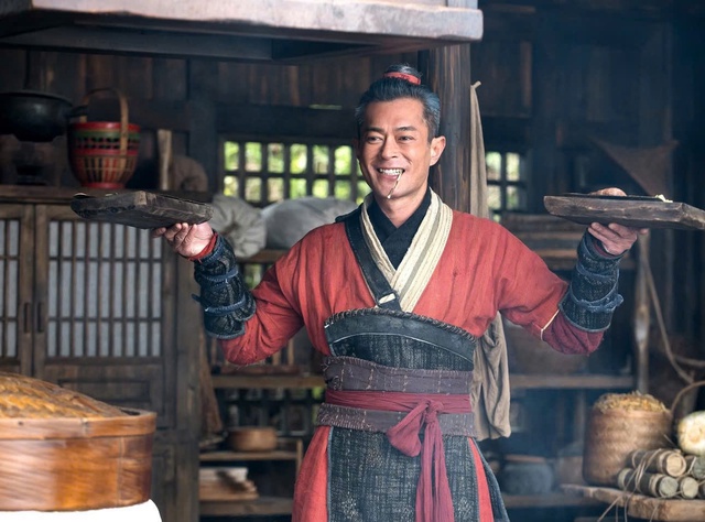 Phim mới của Cổ Thi&ecirc;n Lạc, Tuy&ecirc;n Huy&ecirc;n thua lỗ trầm trọng - Ảnh 2.