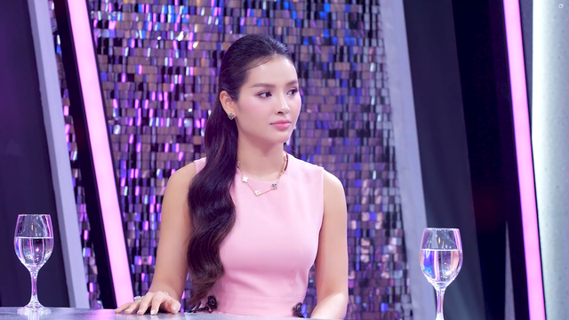 Phương Trinh Jolie n&oacute;i về chồng k&eacute;m tuổi: T&ocirc;i chọn người đ&agrave;n &ocirc;ng mang lại b&igrave;nh y&ecirc;n - Ảnh 2.