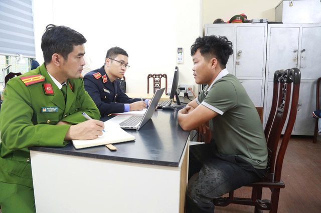 Buôn bán hàng tấn thuốc pháo và pháo nổ núp bóng cơ sở sản xuất phân bón- Ảnh 1. Buôn bán hàng tấn thuốc pháo và pháo nổ núp bóng cơ sở sản xuất phân bón- Ảnh 1.