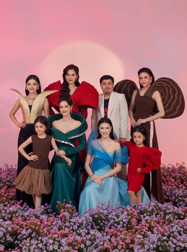 Áo dài cách điệu lạ mắt lấy cảm hứng từ bảng màu ngũ hành- Ảnh 7.