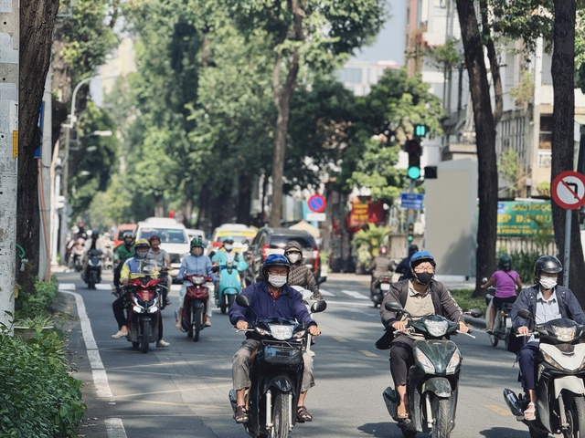 Thời tiết TP.HCM hôm nay 3.1 se lạnh, sắp có mưa trái mùa- Ảnh 1. Thời tiết TP.HCM hôm nay 3.1 se lạnh, sắp có mưa trái mùa- Ảnh 1.