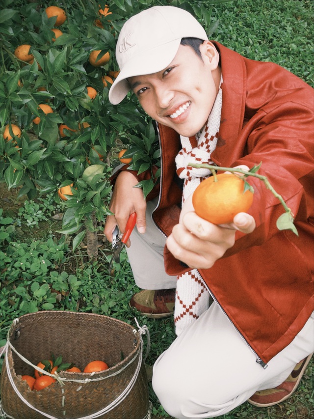 Diễn viên 'Mưa đỏ' hóa hoàng tử trong các thiết kế menswear mê hoặc- Ảnh 5. Diễn viên 'Mưa đỏ' hóa hoàng tử trong các thiết kế menswear mê hoặc- Ảnh 5.