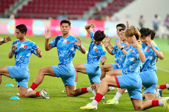 'Hòn đá tảng' Hiểu Minh sẽ kế thừa Đình Trọng làm lá chắn thép trước U.23 Jordan- Ảnh 4. 'Hòn đá tảng' Hiểu Minh sẽ kế thừa Đình Trọng làm lá chắn thép trước U.23 Jordan- Ảnh 4.