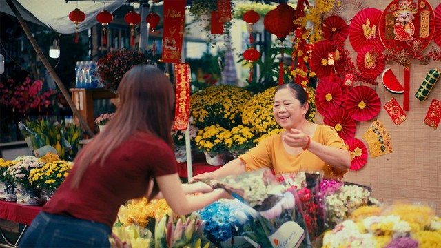 Tết không chỉ là đoàn viên, Tết còn sẻ chia may mắn - Ảnh 1.