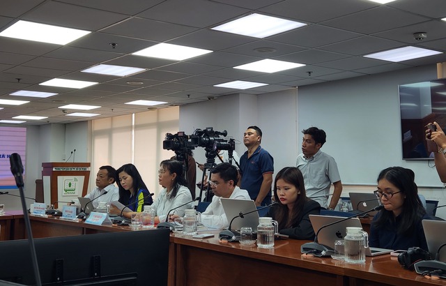 Sở GD-ĐT TP.HCM chỉ đạo khẩn về bữa ăn b&aacute;n tr&uacute; đang g&acirc;y bức x&uacute;c - Ảnh 3.