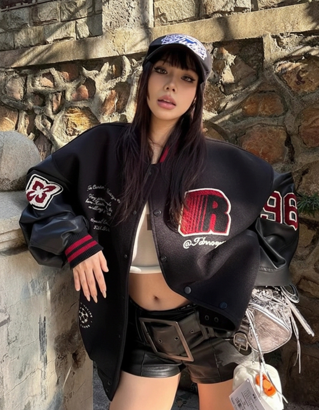 Điểm chạm trẻ trung cùng với áo bomber cá tính - Ảnh 3.