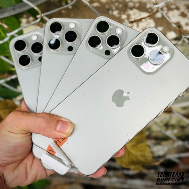 iPhone 15 series v&agrave; iPhone 16 series gi&aacute; hạ nhiệt dịp cận tết Nguy&ecirc;n đ&aacute;n 2026 - Ảnh 2.