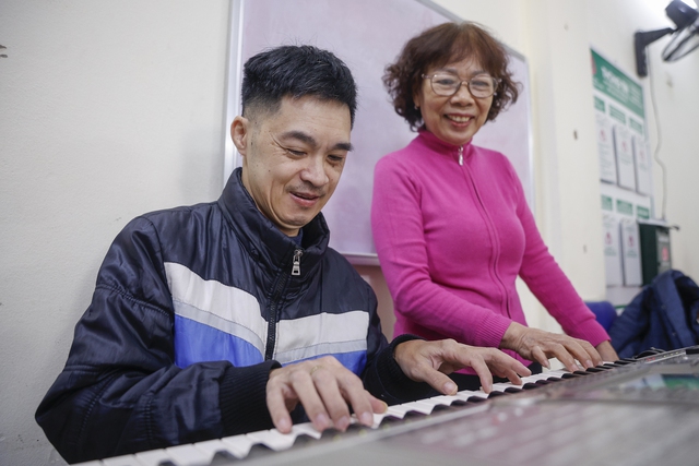 Hơn 30 m&ugrave;a xu&acirc;n ươm mầm hy vọng từ mẹ Ph&uacute;c giữa l&ograve;ng H&agrave; Nội - Ảnh 4.