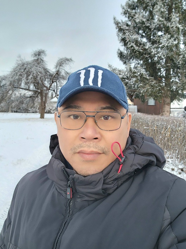 Người Việt rời Ukraine: Kh&ocirc;ng c&ograve;n b&agrave;n thờ gia ti&ecirc;n, lu&ocirc;n nhớ về qu&ecirc; hương- Ảnh 1.