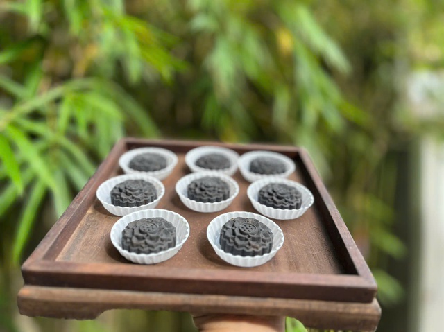 Giữ hương tết xưa: Hương bánh cung đình thất truyền trở lại- Ảnh 6. Giữ hương tết xưa: Hương bánh cung đình thất truyền trở lại- Ảnh 6.