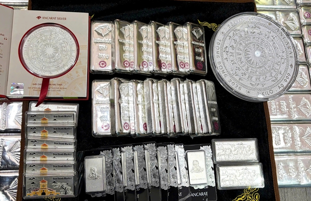 Gi&aacute; bạc c&oacute; lặp lại kịch bản 'l&ecirc;n đỉnh, sập gi&aacute;, đi ngang k&eacute;o d&agrave;i'?- Ảnh 1.