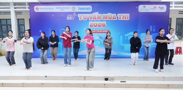 Giải đáp quy chế mới cho hàng ngàn học sinh Gia Lai và Khánh Hòa - Ảnh 1.