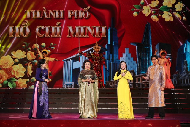 NSND Lệ Thủy, NSƯT Kim Tử Long c&ugrave;ng d&agrave;n nghệ sĩ gạo cội hội ngộ - Ảnh 2.