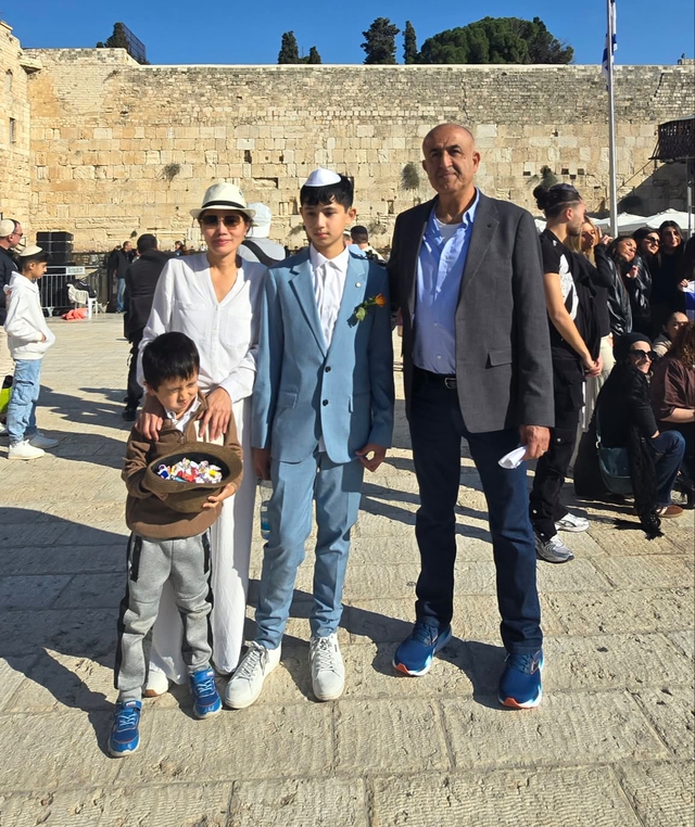 Người phụ nữ Việt ở Israel ám ảnh đưa con tránh nạn, thấp thỏm nhớ tết quê - Ảnh 1.