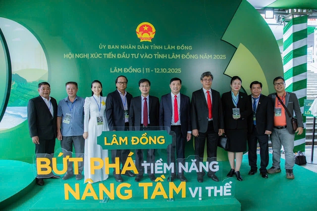 Dalattourist: Nửa thế kỷ bền bỉ khơi nguồn s&aacute;ng tạo, c&ugrave;ng L&acirc;m Đồng vươn m&igrave;nh rạng rỡ- Ảnh 5.