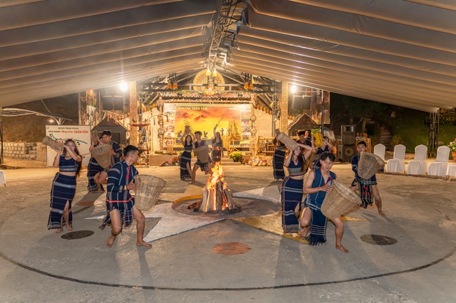 Dalattourist: Nửa thế kỷ bền bỉ khơi nguồn s&aacute;ng tạo, c&ugrave;ng L&acirc;m Đồng vươn m&igrave;nh rạng rỡ- Ảnh 6.