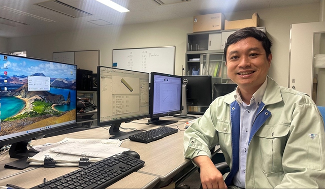 Trở th&agrave;nh ph&oacute; gi&aacute;o sư năm 34 tuổi - Ảnh 2.