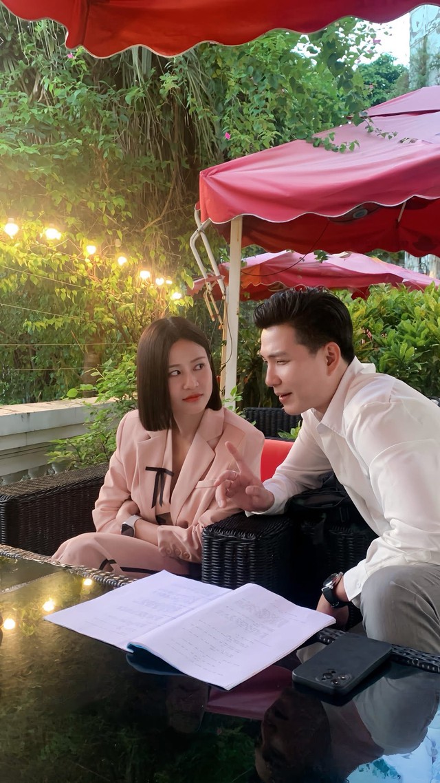 V&igrave; sao cặp đ&ocirc;i mới của phim giờ v&agrave;ng vướng tin đồn &lsquo;phim giả t&igrave;nh thật&rsquo;? - Ảnh 1.