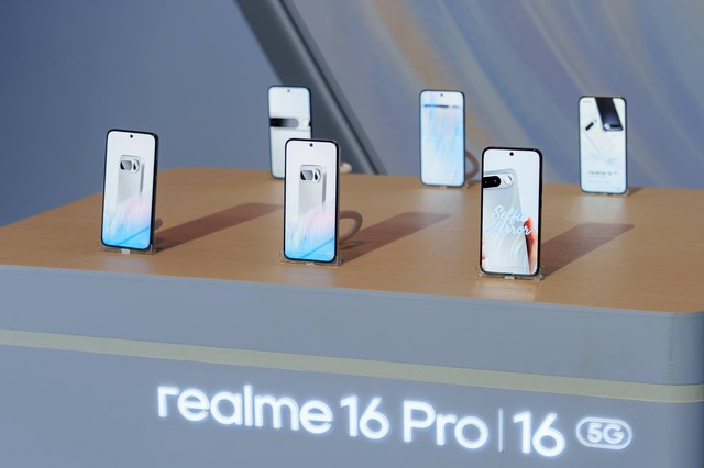Tr&igrave;nh l&agrave;ng smartphone realme 16 series t&iacute;ch hợp hệ thống camera v&agrave; c&ocirc;ng cụ AI mới - Ảnh 2.