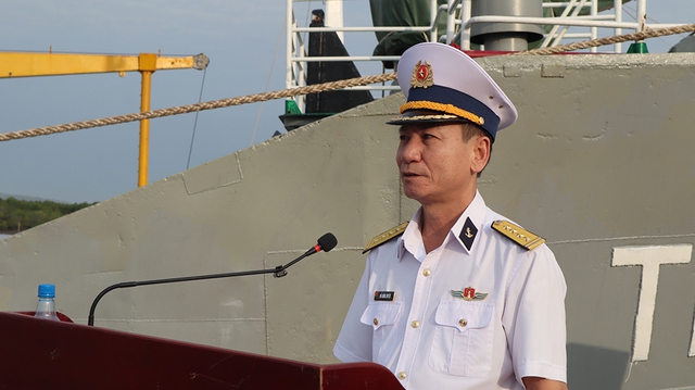 Mang xuân từ đất liền đến các nhà giàn DK1 - Ảnh 7.