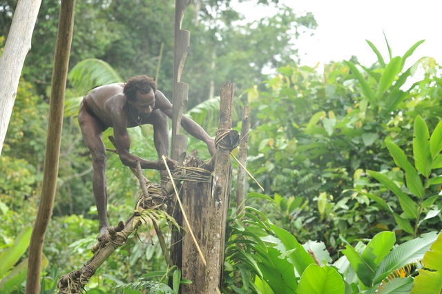 Trong cõi không ở nơi tận cùng thế giới - Ảnh 2. Trong cõi không ở nơi tận cùng thế giới - Ảnh 2.