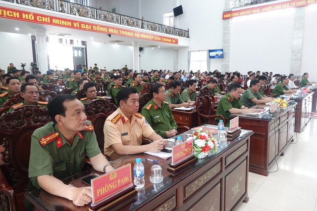 Cần Thơ: Đề cao cảnh giác với cướp ngân hàng, cướp tiệm vàng - Ảnh 3.